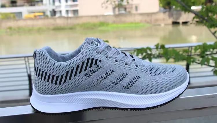 Men's Shoes 2026 Sports Shoes Summer Breathable Mesh Shoes Versatile Men's Casual Shoes Running Shoes Cross-Border Fly-Knit Trendy Shoes