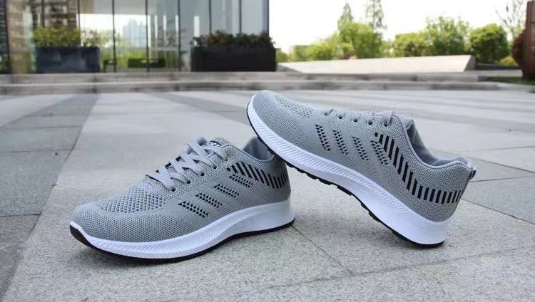 Men's Shoes 2026 Sports Shoes Summer Breathable Mesh Shoes Versatile Men's Casual Shoes Running Shoes Cross-Border Fly-Knit Trendy Shoes