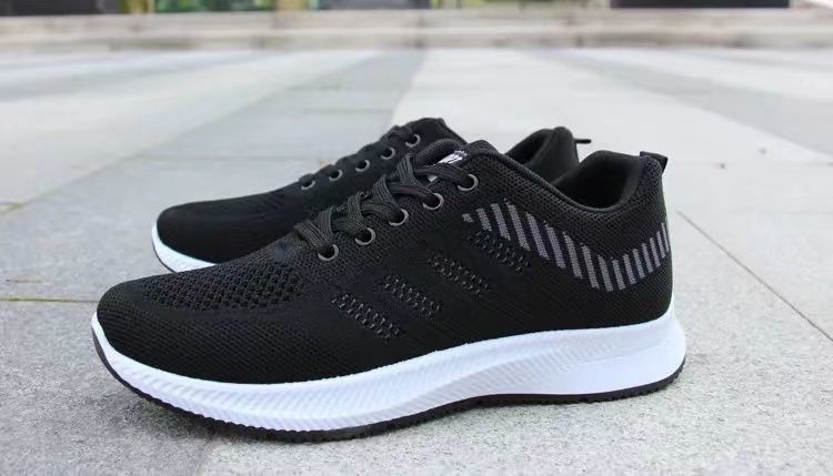 Men's Shoes 2026 Sports Shoes Summer Breathable Mesh Shoes Versatile Men's Casual Shoes Running Shoes Cross-Border Fly-Knit Trendy Shoes