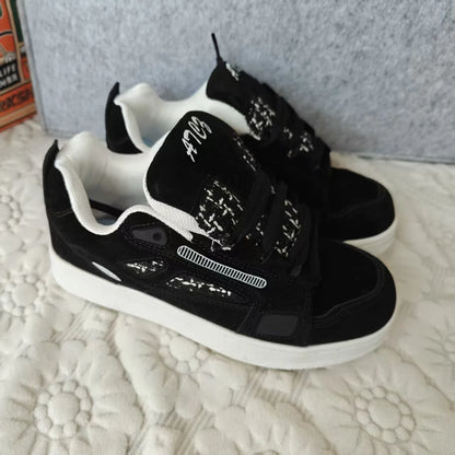 Men's shoes 2026 spring new retro breathable sports board shoes  unisex casual shoes