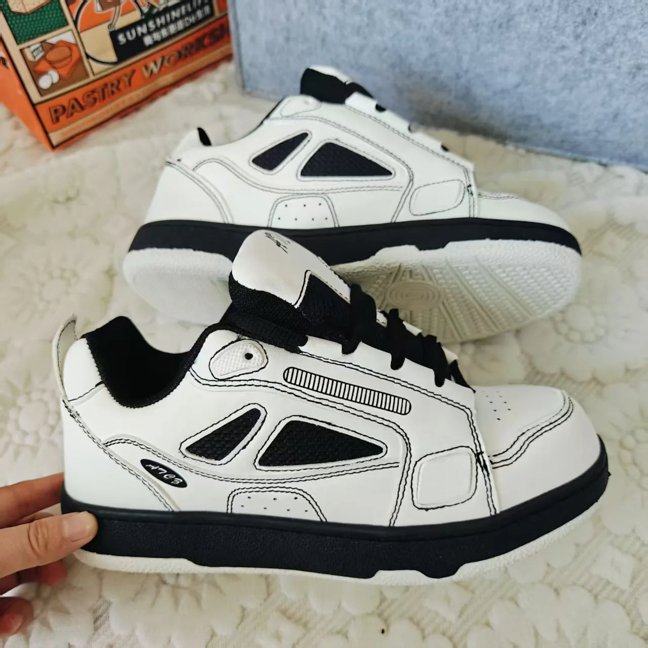 Men's shoes 2026 spring new retro breathable sports board shoes  unisex casual shoes
